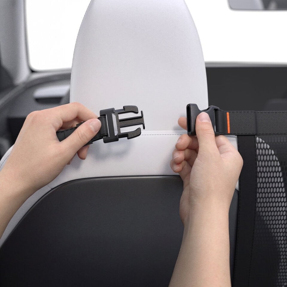 Spigen Pet Car Backseat Barrier Araç içi Evcil Hayvan Arka Koltuk Bariyeri ve Koruyucu Ayırıcı / File Tasarım / Çizik ve Tüy Koruması / Güvenli Sabitleme Sistemi Black PS200 - ACP11156