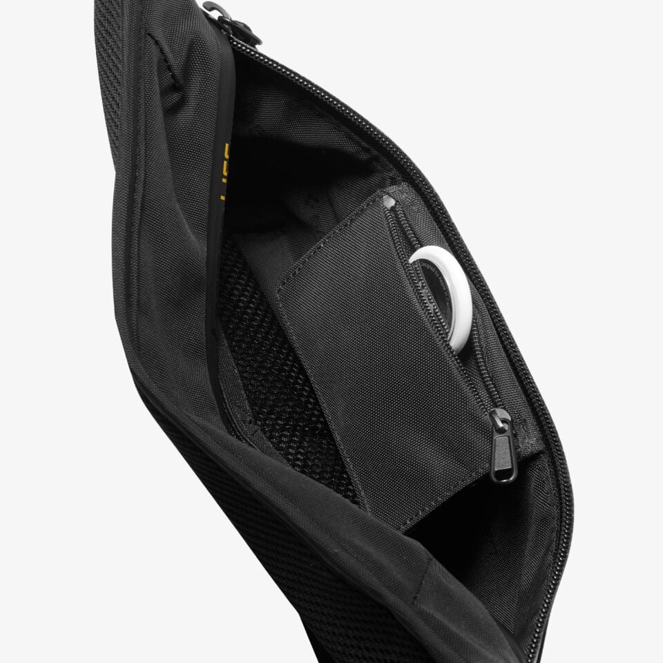 Spigen Bel Çantası / 4 Bölmeli / Suya Dayanıklı Waistbag Klasden Black