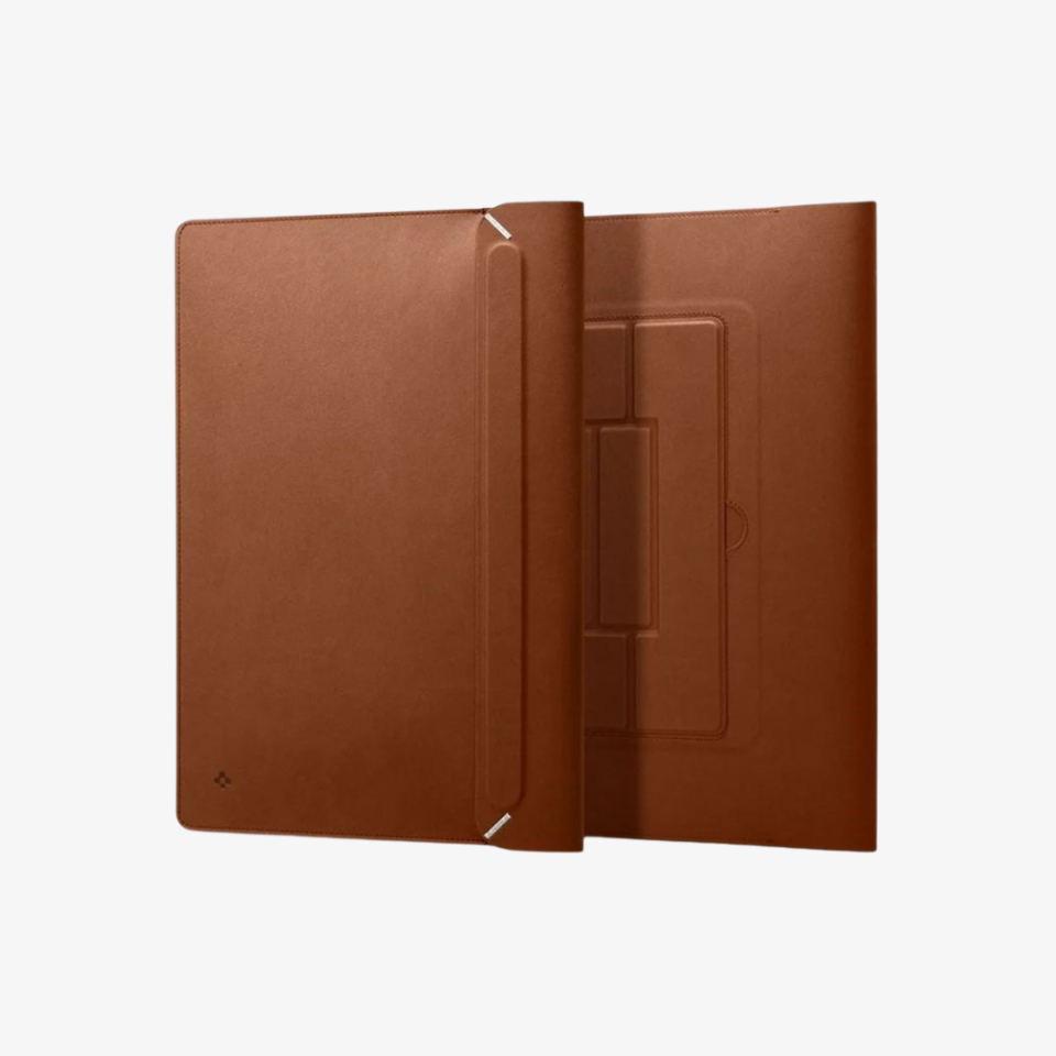 Spigen 16'' Universal Kılıf / MacBook Kılıf / Notebook Laptop Taşıma Çantası Valentinus S Sleeve Classic Brown