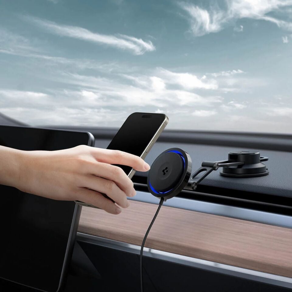 Spigen MagFit Dashboard Araç içi Telefon Tutucu + Manyetik Kablosuz Şarj Cihazı iPhone için MagSafe özellikli Cryomax OneTap Pro 3