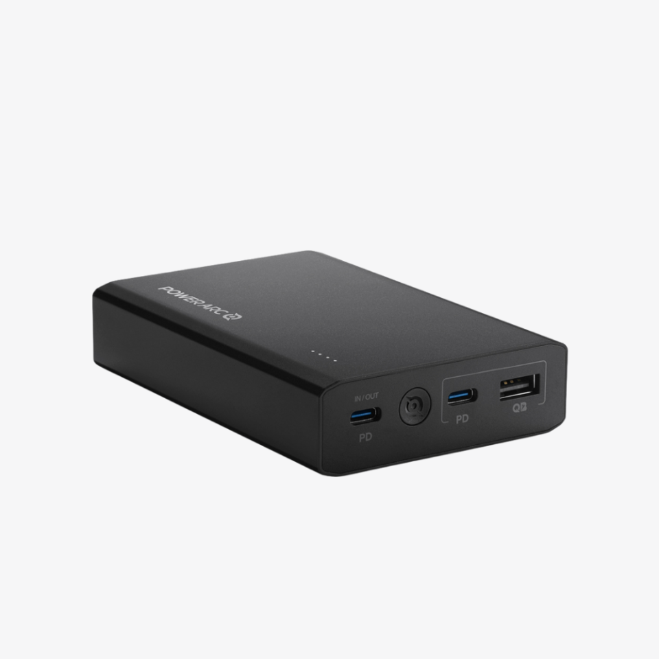 Spigen 60W USB-C 15000 mAh / 3Port MacBook Air ile Uyumlu Powerbank Cihazı ArcPack PA1801