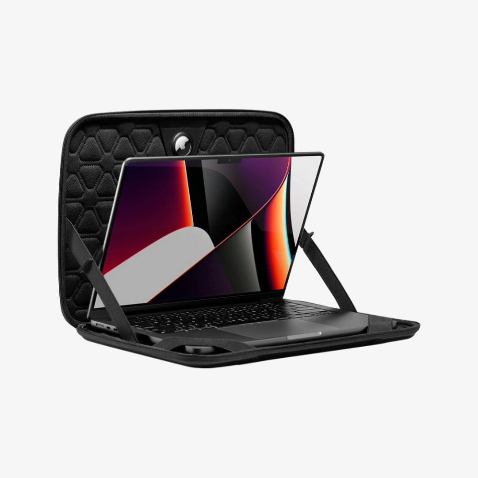 MacBook Pro 16'' (2019 / 2021) / 15'' (2016 / 2019) ile Uyumlu Kılıf / Taşıma Çantası Rugged Armor Pro Pouch