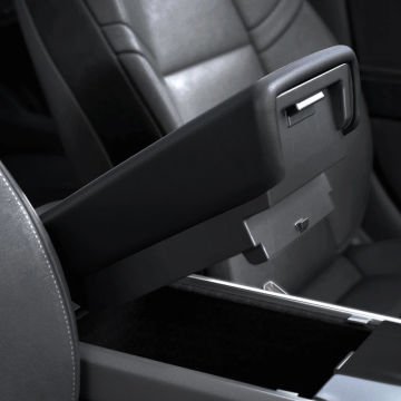 Spigen Tesla Model Y (2024-2023) & Model 3 (2023) Kol Dayama (Kolçak) Koruyucu Kılıf TO240