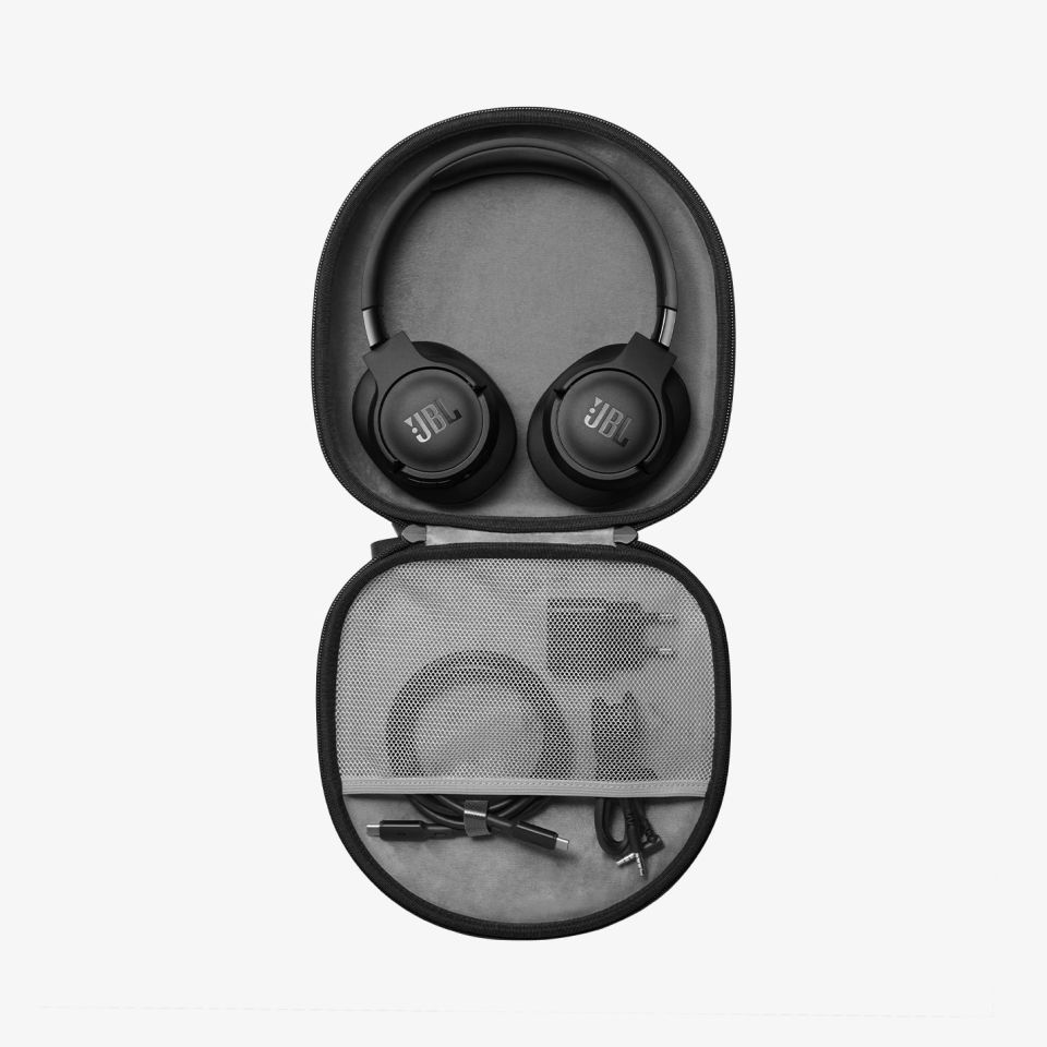Spigen Taşınabilir Kafa Üstü Kulaklık Çantası Klasden Black